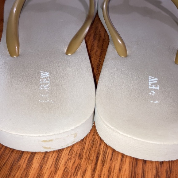 J. Crew Jeweled Flip Flops Size 7 - Picture 6 of 13